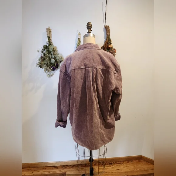 NWT Urban Outfitters BDG Lilac Jumbo Corduroy Shirt - Picture 5 of 8